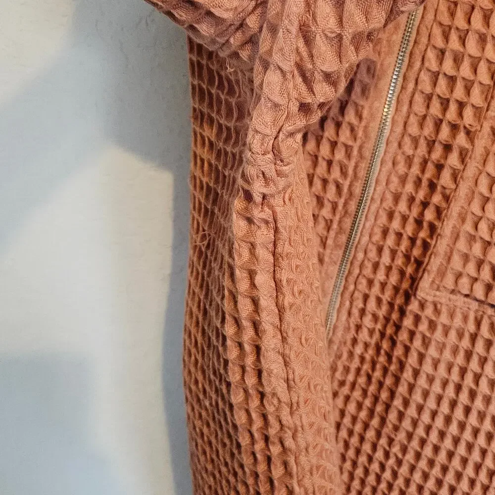 Urban Outfitters Standard Cloth Waffle‎ Knit Zip Shirt Peach Men's XXL NWT FLAW